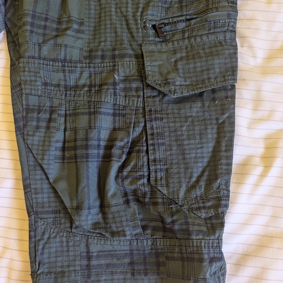 Shorts - Picture 5 of 7